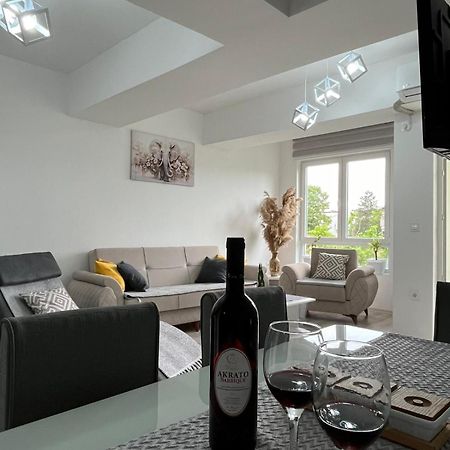 Maksim Apartments Üsküp Dış mekan fotoğraf